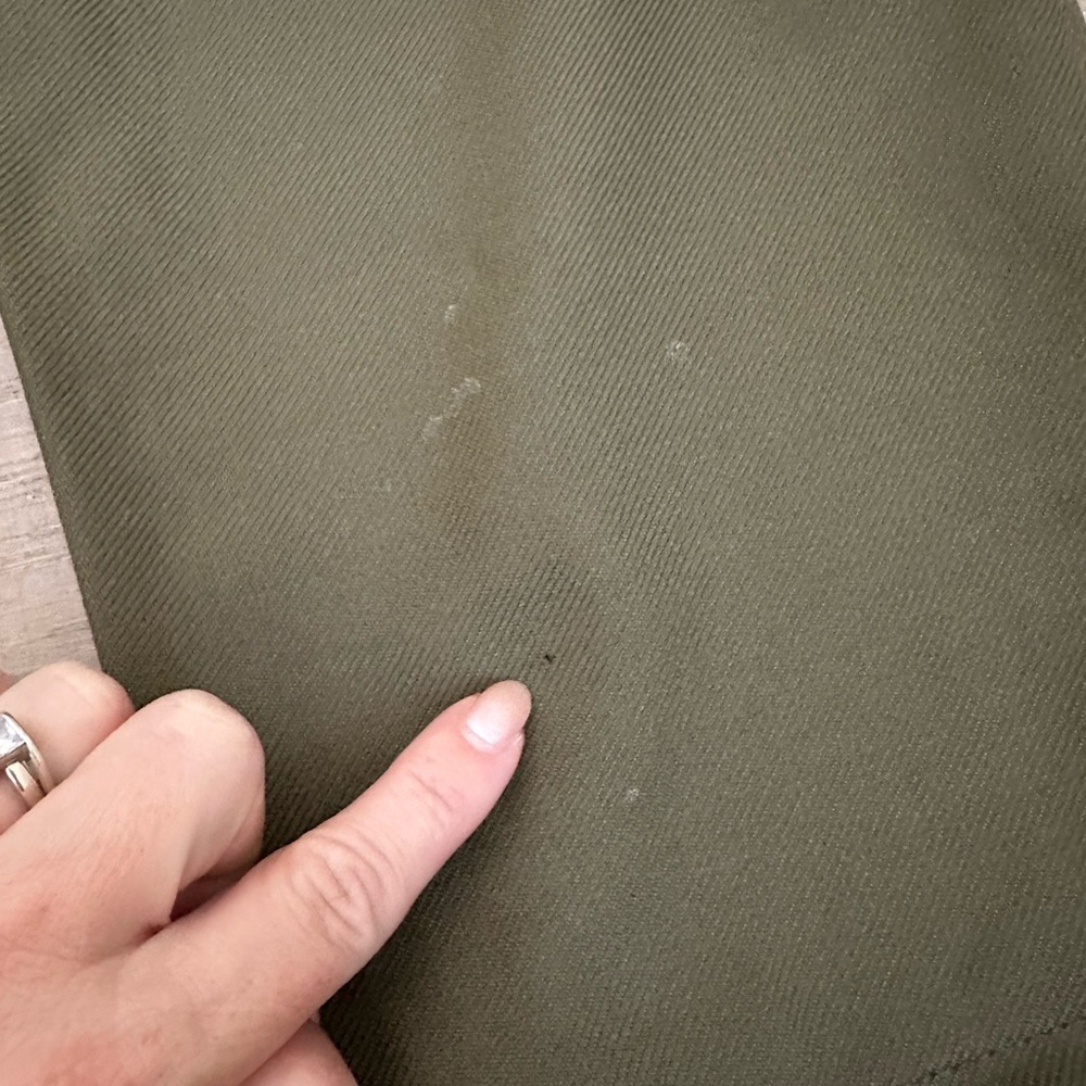 Banana Republic Green Cargo Trousers - Picture 10 of 10